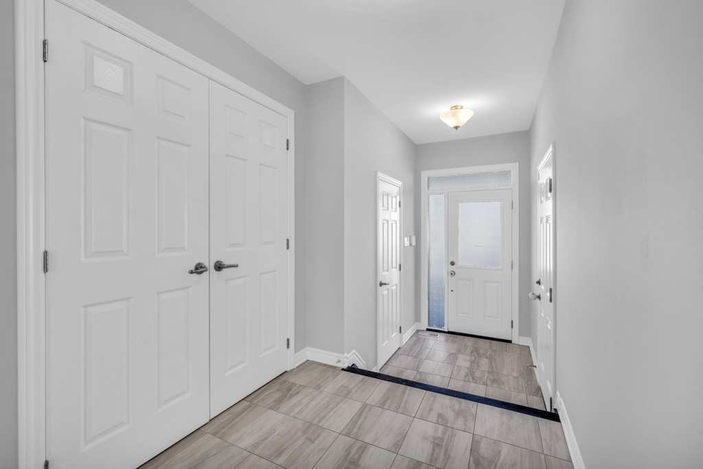 600 Parade-MLS-2