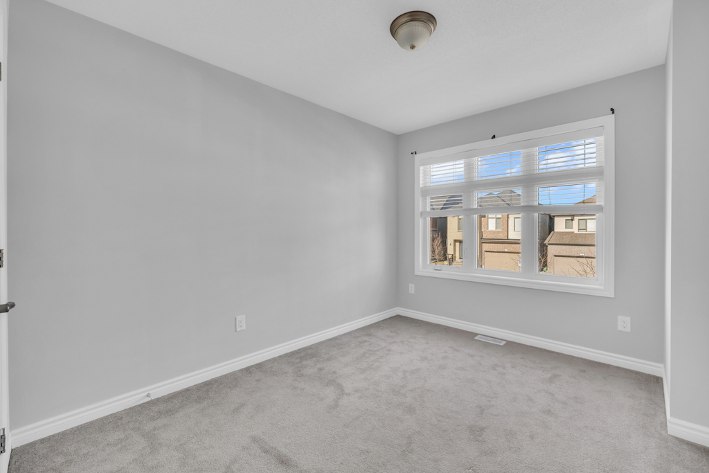 600 Parade-MLS-21