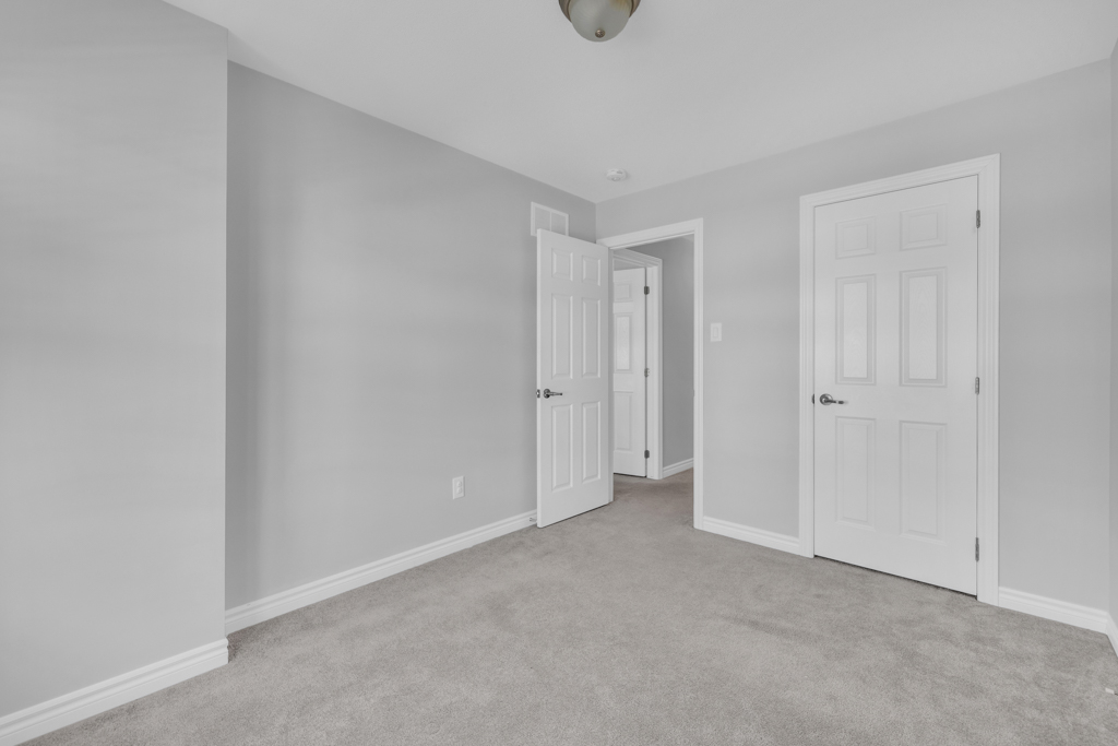 600 Parade-MLS-22