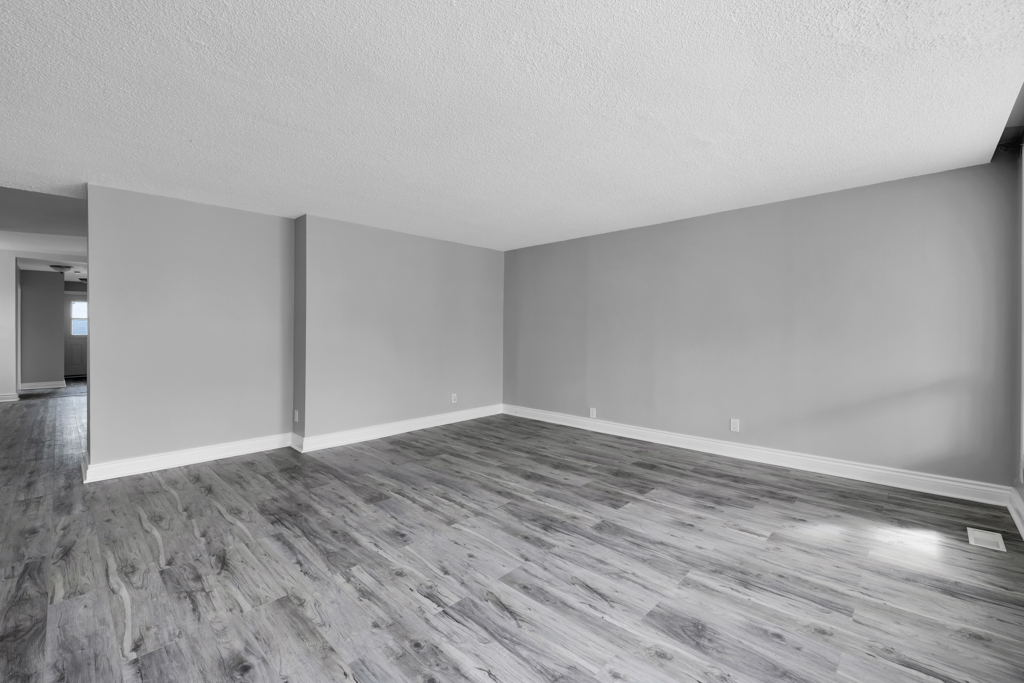 833 Maplewood-MLS-10