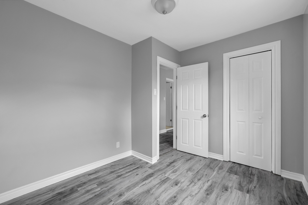 833 Maplewood-MLS-17