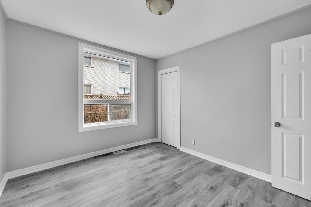 833 Maplewood-MLS-20
